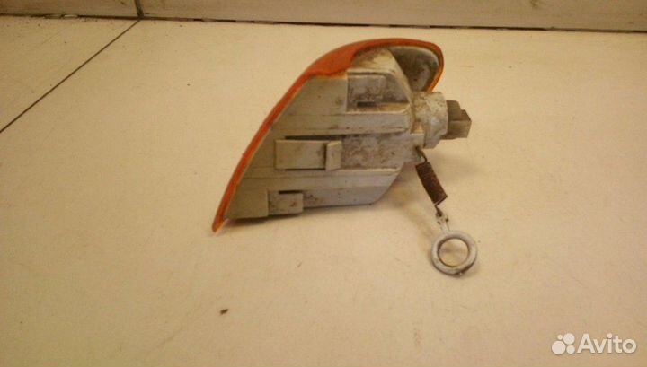 Указатель поворота правый