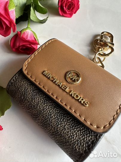 Чехол для наушников Michael Kors For Apple AirPod