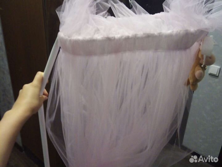 Для детской кровати тюль и крепление