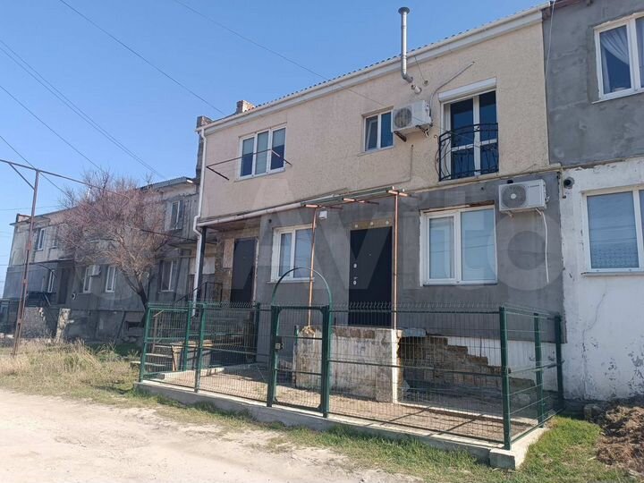 2-к. квартира, 58 м², 1/2 эт.
