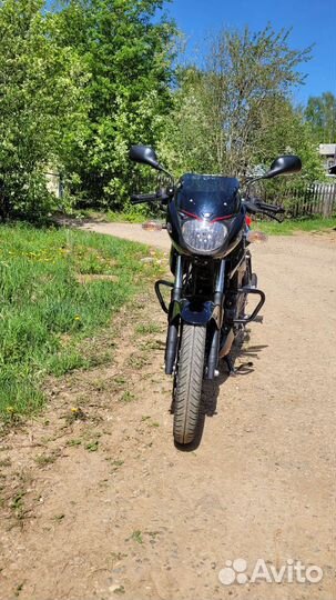Мотоцикл Bajaj pulsar 180