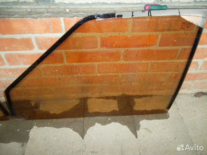 Стекло боковое ваз 09-15