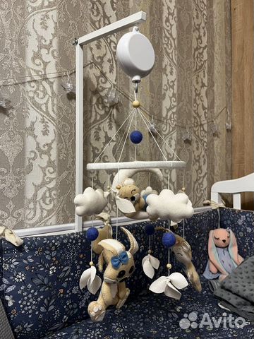 Мобиль в кроватку из фетра