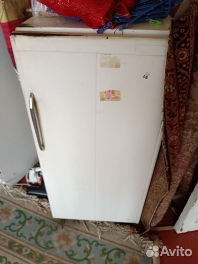 Холодильник на запчасти