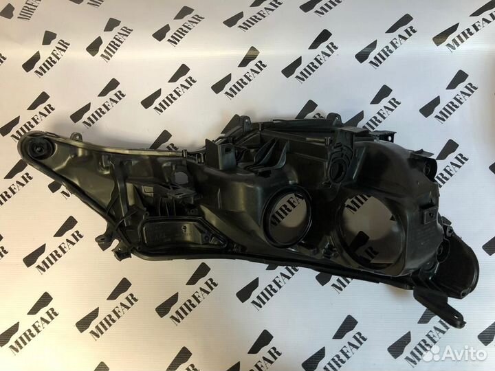 Левый корпус фары Toyota RAV4 CA40 2012-2015