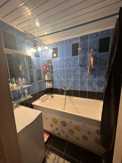 2-к. квартира, 49 м², 5/5 эт.