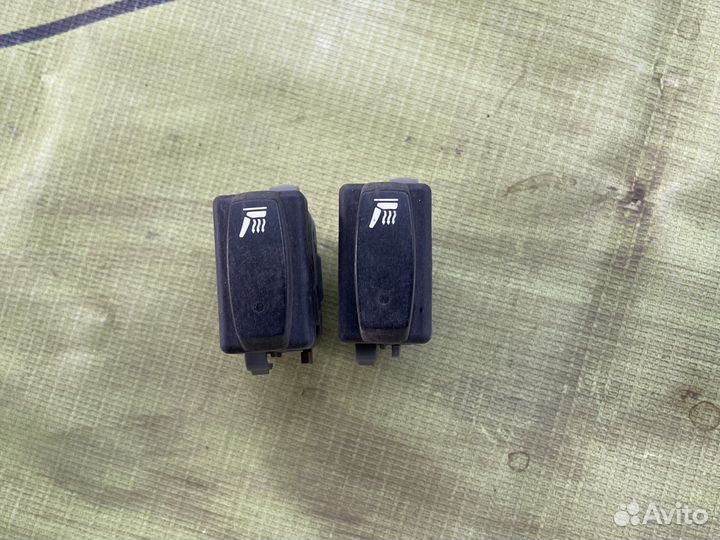 Кнопки подогрева сидений Renault Megane 2