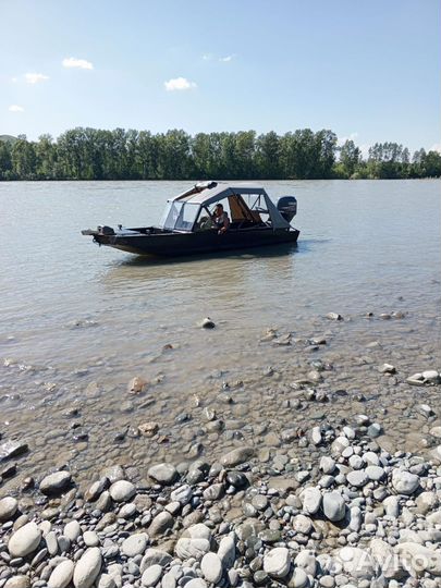 Прогулка на катере Алтай / Организация рыбалки