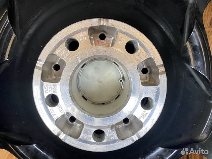 Оригинальные колеса на Mercedes AMG GT X290 R21