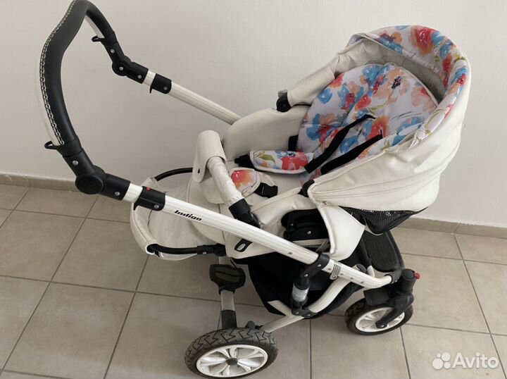 Детская коляска
