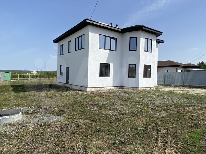 Дом 206,5 м² на участке 10,6 сот.