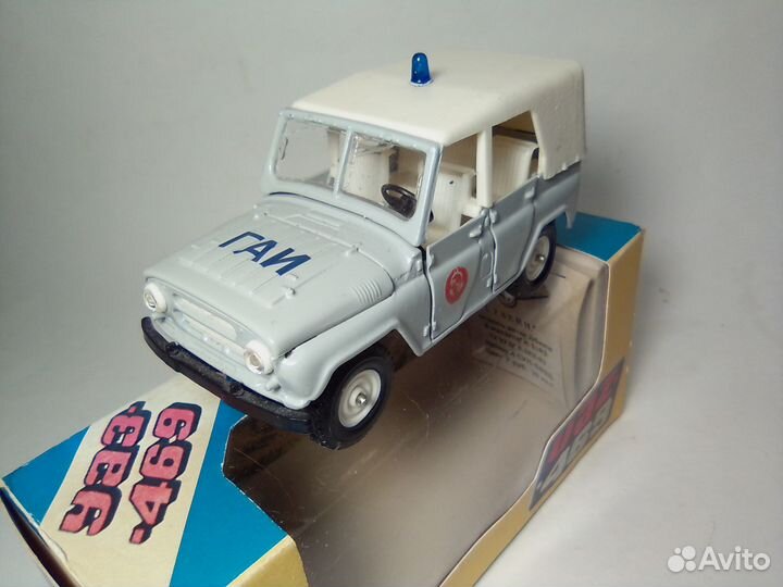 УАЗ-469 гаи, модель начала 90х в масштабе 1:43