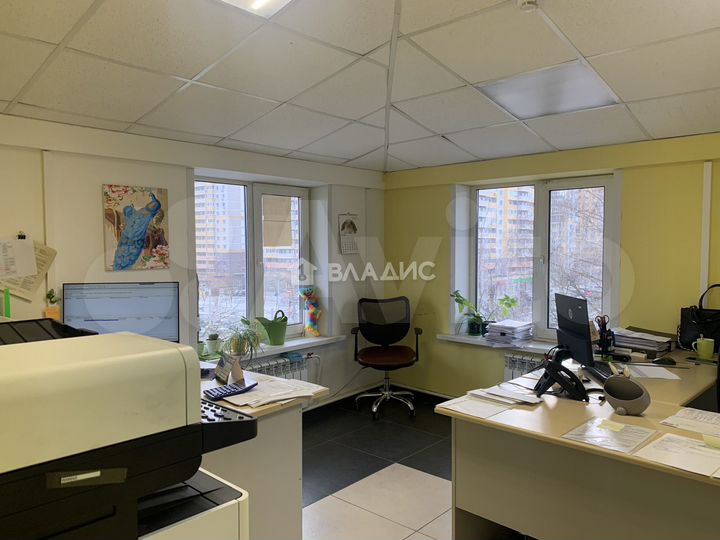 Продам офисное помещение, 300 м²