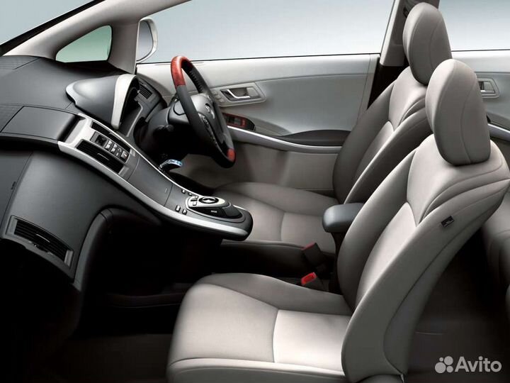 Салон toyota sai 2.4