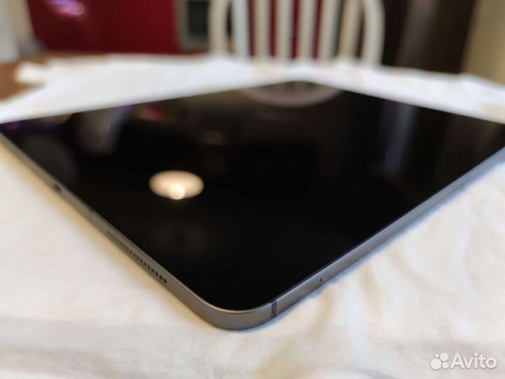 Apple iPad Pro 12.9 - 1TB почти новый Cellular