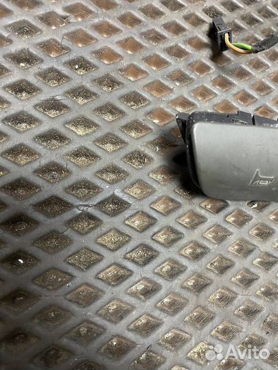 Кнопка (выключатель) Volvo FH4 21957045