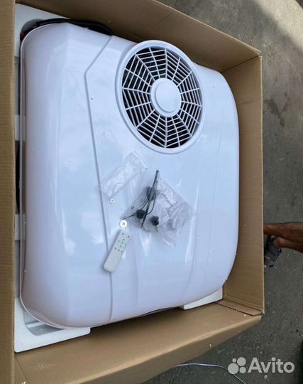 Автокондиционер моноблок 3 кВт 24V Axi 5000