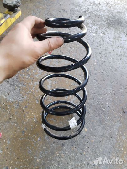 Пружина амортизатора