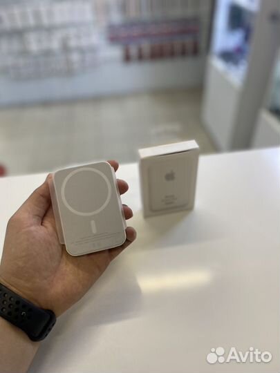 Magsafe battery pack для iPhone