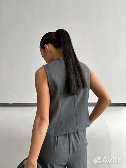 Костюм тройка женский 42,44