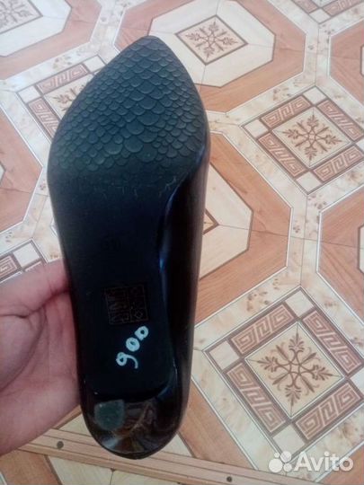 Туфли женские 39 размер новые