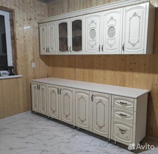 Куханный гарнитур