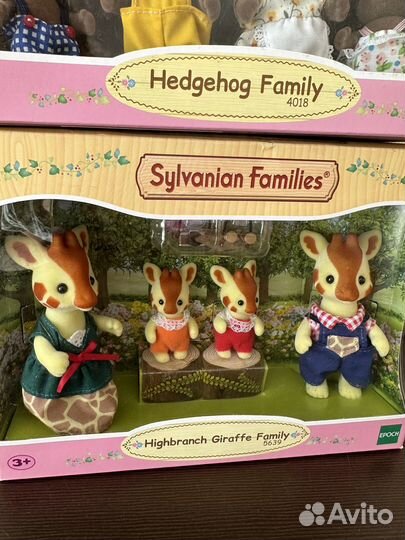 Sylvanian families семьи ежей и жирафов
