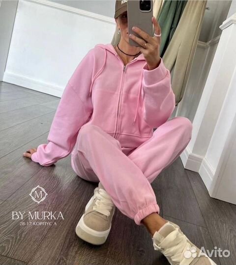 Спортивный костюм женский