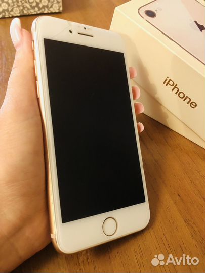 Телефон iPhone 8 64 gb