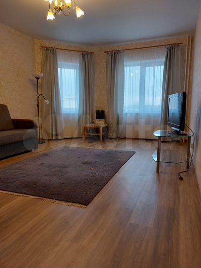 2-к. квартира, 65 м², 8/9 эт.