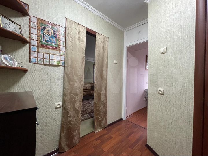 2-к. квартира, 40 м², 3/5 эт.