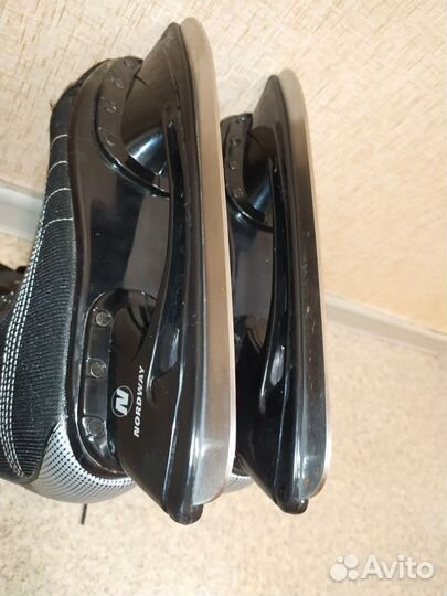 Коньки хоккейные 45 размер