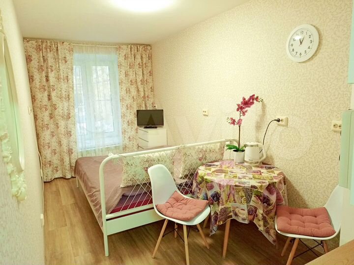 Комната 11 м² в 6-к., 1/5 эт.