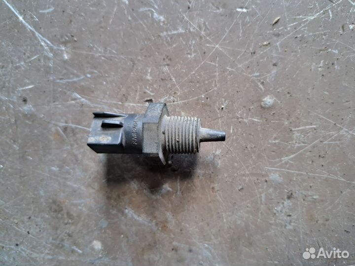 Датчик температуры воздуха на Ягуар x-type