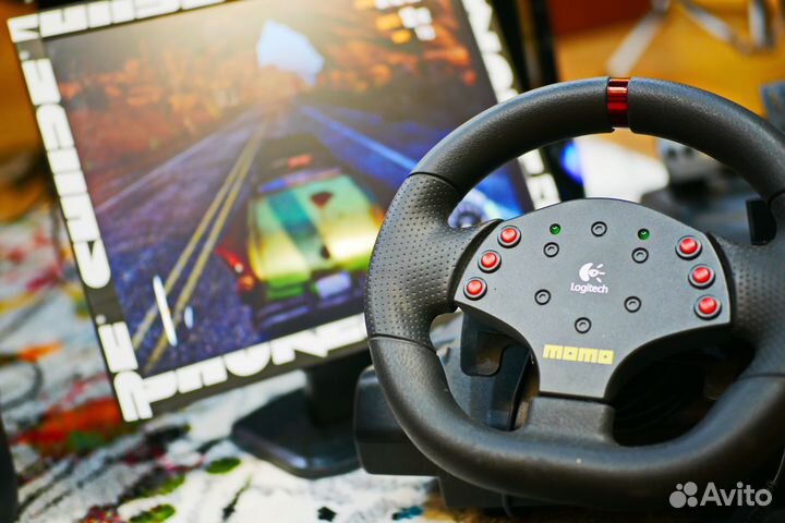 Игровой руль logitech momo racing