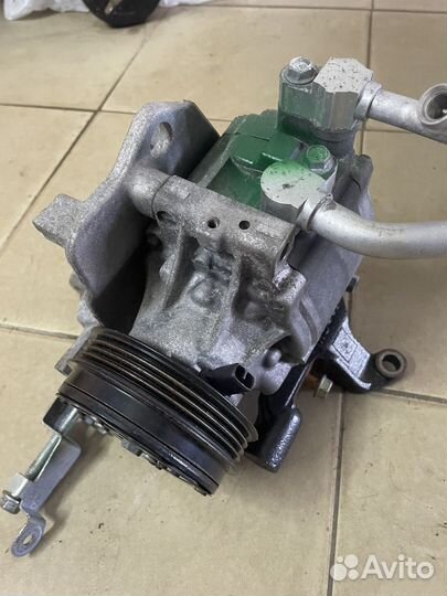 Компрессор кондиционера Subaru