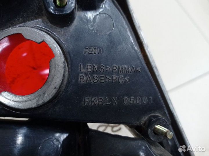 Фонарь задний правый Mercedes-Benz C-class