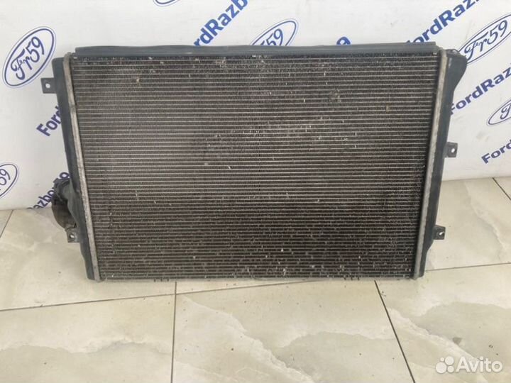 Радиатор двс Skoda Octavia A5 2008-2013