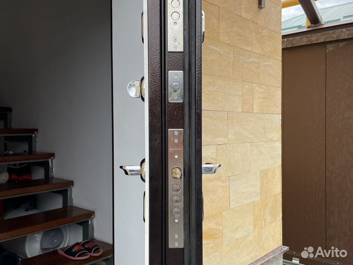 Дверь входная с терморазрывом бу