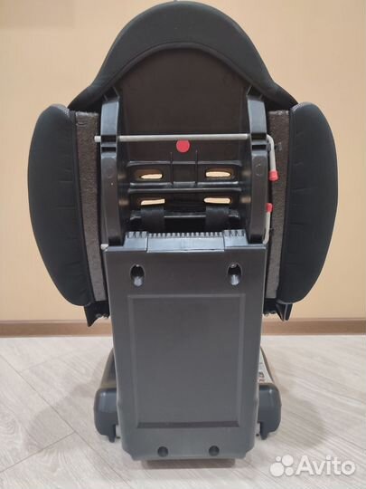 Автомобильное кресло Siger Кокон изофикс 9-25 кг