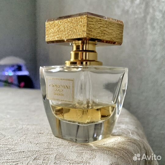 Gold Essenza Oriflame Lolita Lempicka