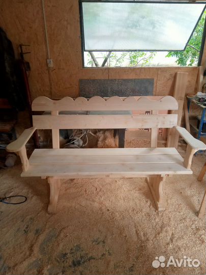 Лавка садовая со спинкой