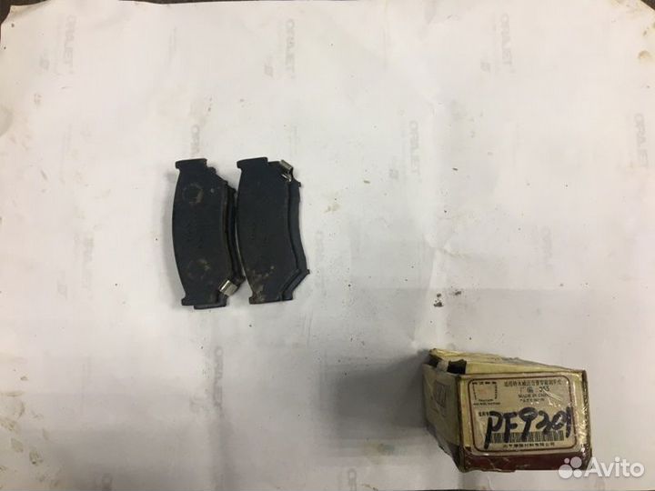 Тормозные колодки переднее Suzuki Escudo TA01W