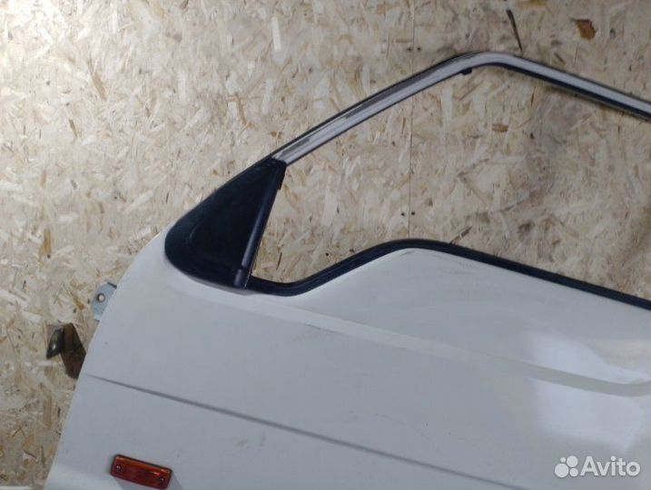 Дверь боковая передняя левая Mitsubishi Delica