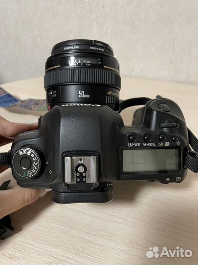 Зеркальный фотоаппарат canon DS126201