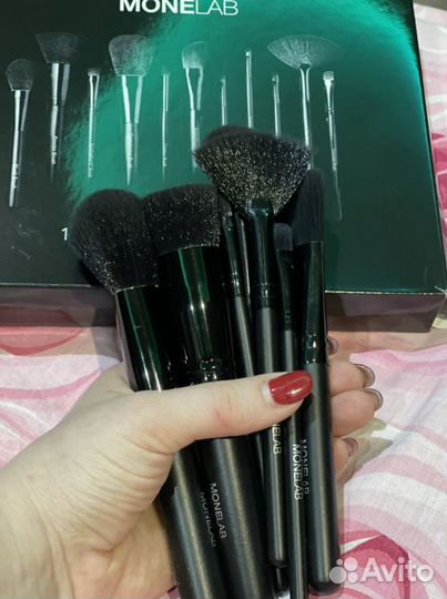 Кисти для макияжа натуральные