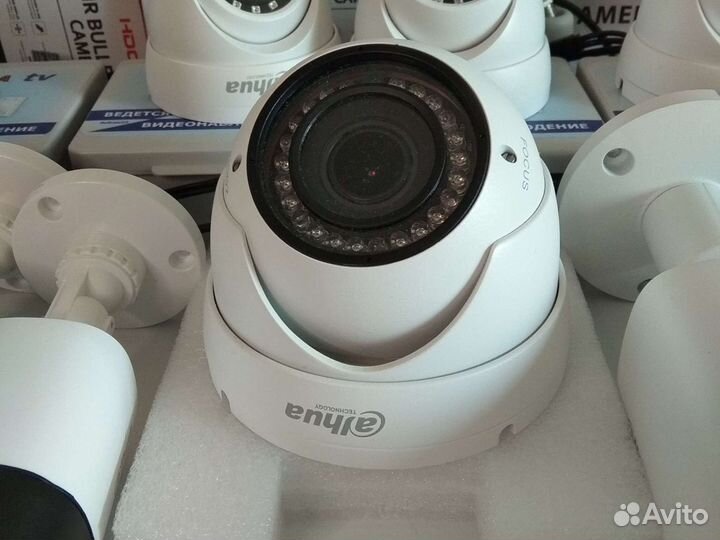 Видеонаблюдение 13 камер с микрофоном 4Мп Dahua