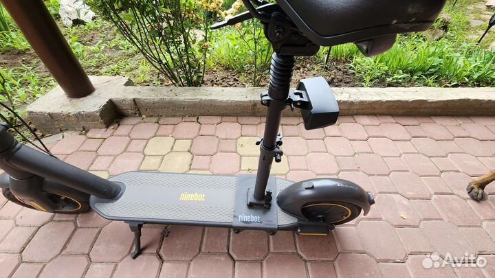 Продам электро самокат Ninebot Max G30P