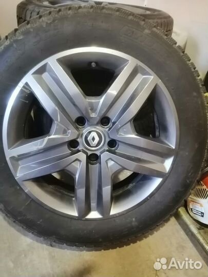 Продам комплект колес