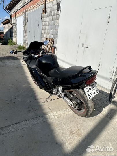 Cbr1100xx super black bird